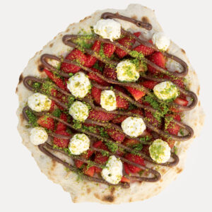 توت فرنگی و شکلات فندق